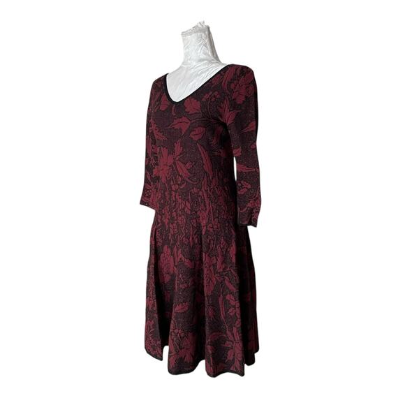 Peruvian Connection Metallic Wine Black floral dress Sz Medium Fit Flare V Neck - Picture 14 of 14
